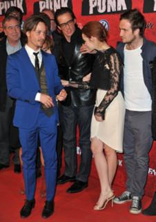 Emilia Schüle feet photo thumbnail