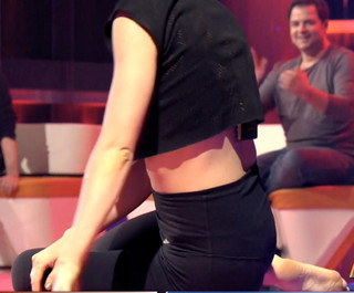 Emilia Schüle feet photo thumbnail