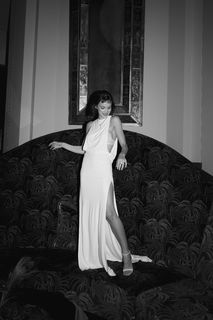 Emilia Schüle feet photo thumbnail