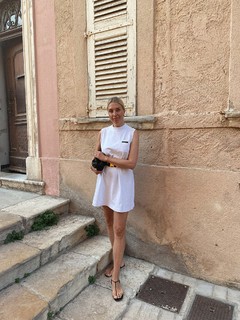 Emilia de Poret feet photo 2