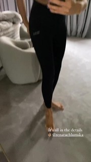 Emilia de Poret feet photo 12