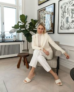 Emilia de Poret feet photo 15