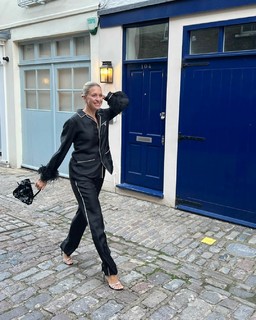 Emilia de Poret feet photo 3