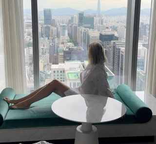 Emilia de Poret feet photo 10