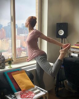 Emilie Autumn feet photo 14