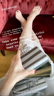 Emilie Autumn feet photo 6