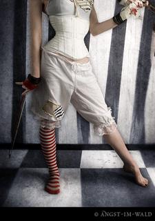 Emilie Autumn feet photo 9