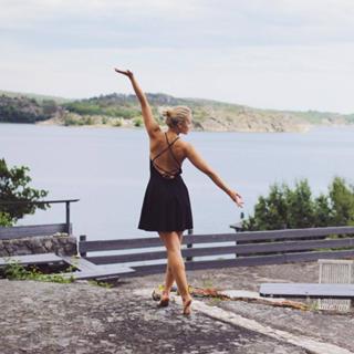 Emilie Nereng feet photo 2