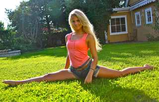 Emilie Nereng feet photo 18