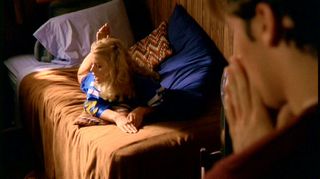 Emilie de Ravin feet photo thumbnail