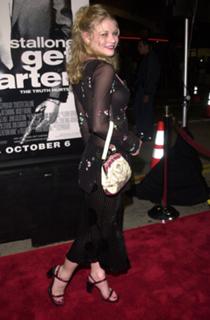 Emilie de Ravin feet photo thumbnail