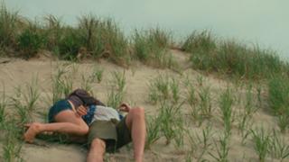 Emilie de Ravin feet photo thumbnail