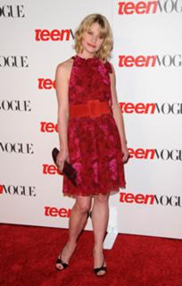 Emilie de Ravin feet photo thumbnail