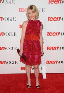 Emilie de Ravin feet photo thumbnail