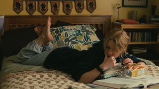Emilie de Ravin feet photo thumbnail