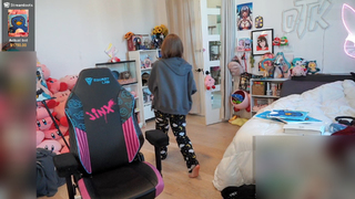 Emily 'Emiru' Schunk feet photo thumbnail