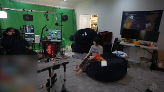 Emily 'Emiru' Schunk feet photo thumbnail