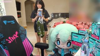 Emily 'Emiru' Schunk feet photo thumbnail