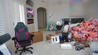 Emily 'Emiru' Schunk feet photo thumbnail