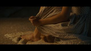 Emily Alyn Lind feet photo thumbnail