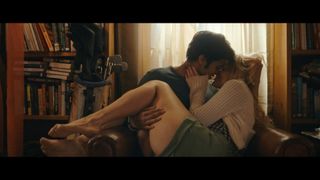 Emily Alyn Lind feet photo thumbnail