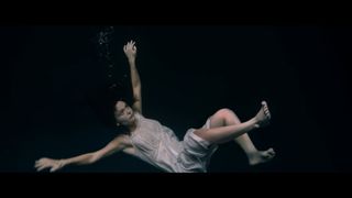Emily Alyn Lind feet photo thumbnail