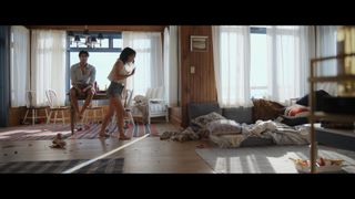 Emily Alyn Lind feet photo thumbnail