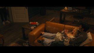 Emily Alyn Lind feet photo thumbnail