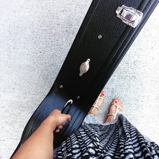 Emily Ann Roberts feet photo 3