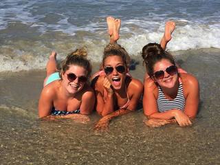Emily Ann Roberts feet photo 18