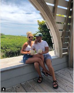 Emily Ann Roberts feet photo 15