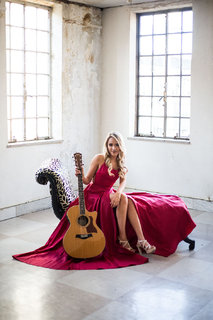 Emily Ann Roberts feet photo 10