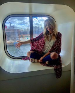Emily Ann Roberts feet photo 19