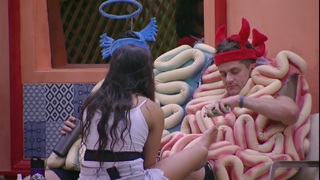 Emily Araujo feet photo 17