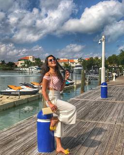 Emily Araujo feet photo 7