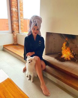 Emily Araujo feet photo 10
