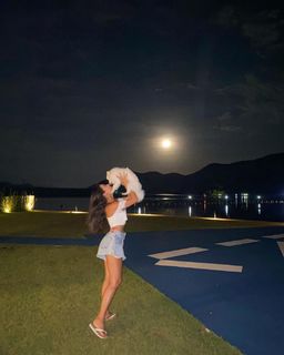 Emily Araujo feet photo 7