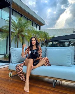 Emily Araujo feet photo 6