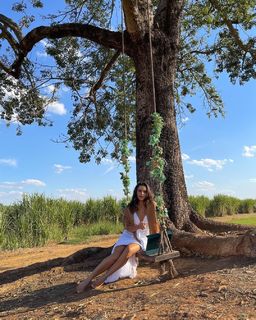 Emily Araujo feet photo 13