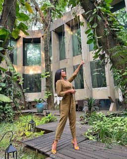 Emily Araujo feet photo 10