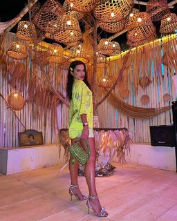 Emily Araujo feet photo 15