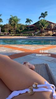 Emily Araujo feet photo 4