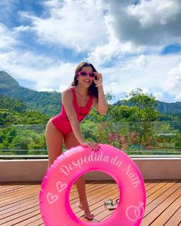 Emily Araujo feet photo 19