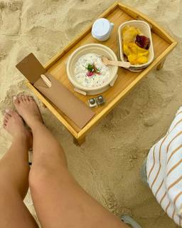 Emily Araujo feet photo 3