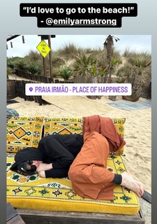 Emily Armstrong feet photo thumbnail