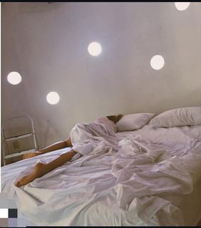 Emily Armstrong feet photo thumbnail