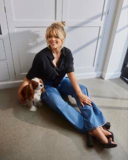 Emily Atack feet photo thumbnail