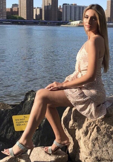 Emily Austin feet photo 20
