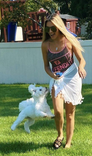 Emily Austin feet photo 19