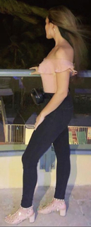 Emily Austin feet photo 8